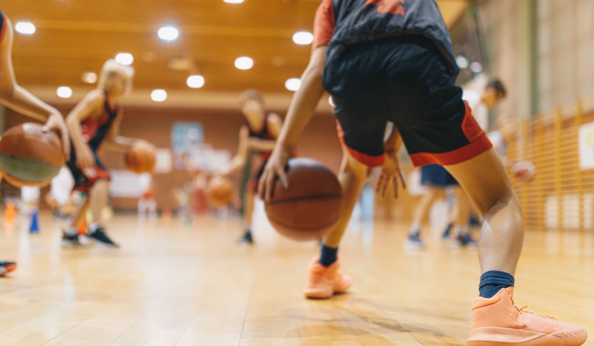 Cours de basketball à l'USCRM